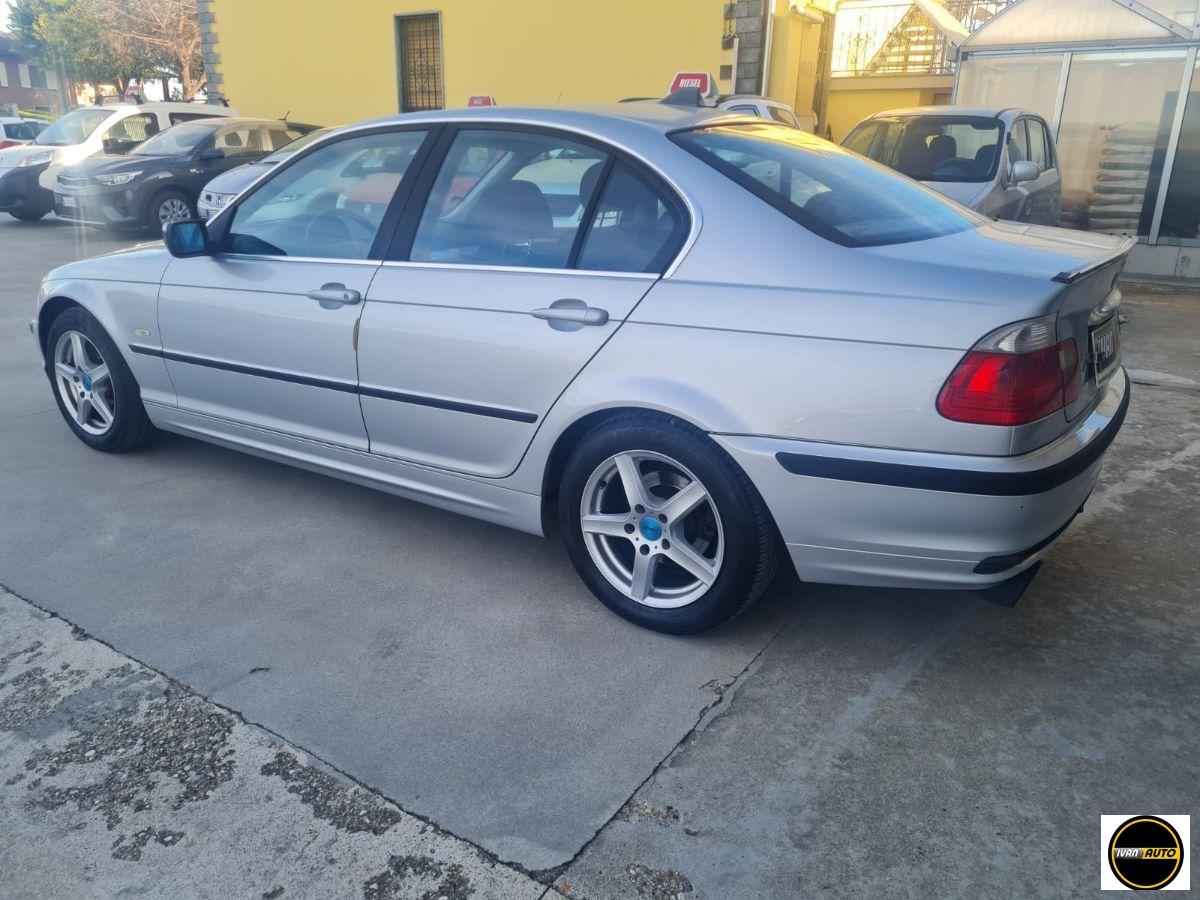 BMW Serie 3 (E46) 323i-Automatico