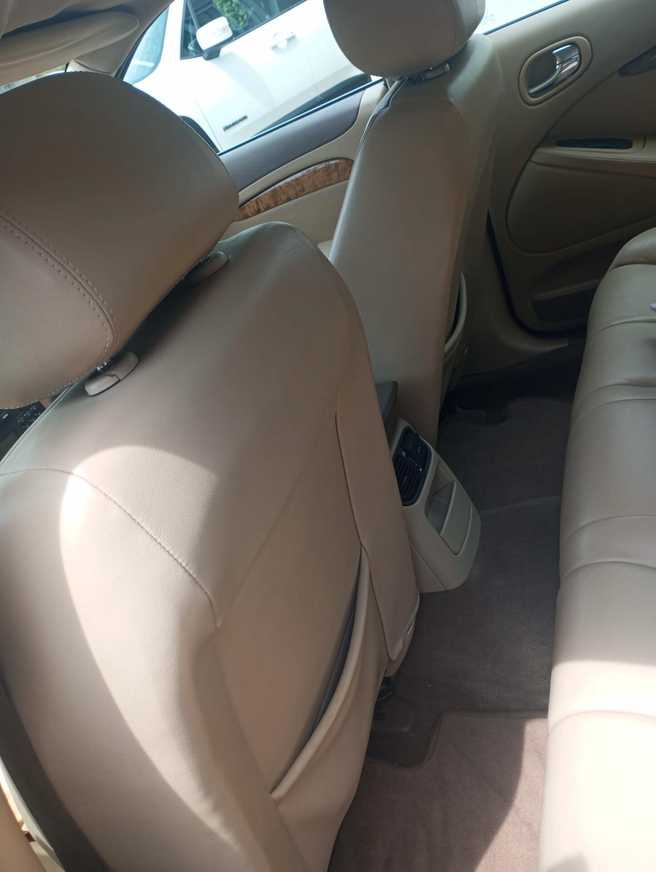 Jaguar S-Type (X206) 2.7 diesel V6 cat Classic