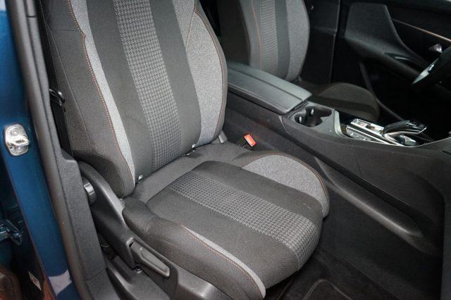 PEUGEOT 3008 BlueHDi 130 S&S EAT8 Active Business