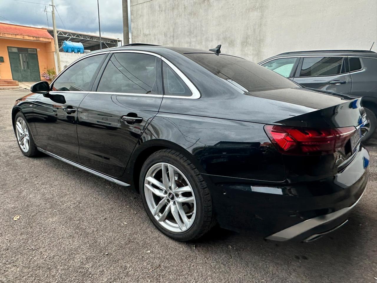 Audi A4 35 TDI/163 CV S tronic line edition