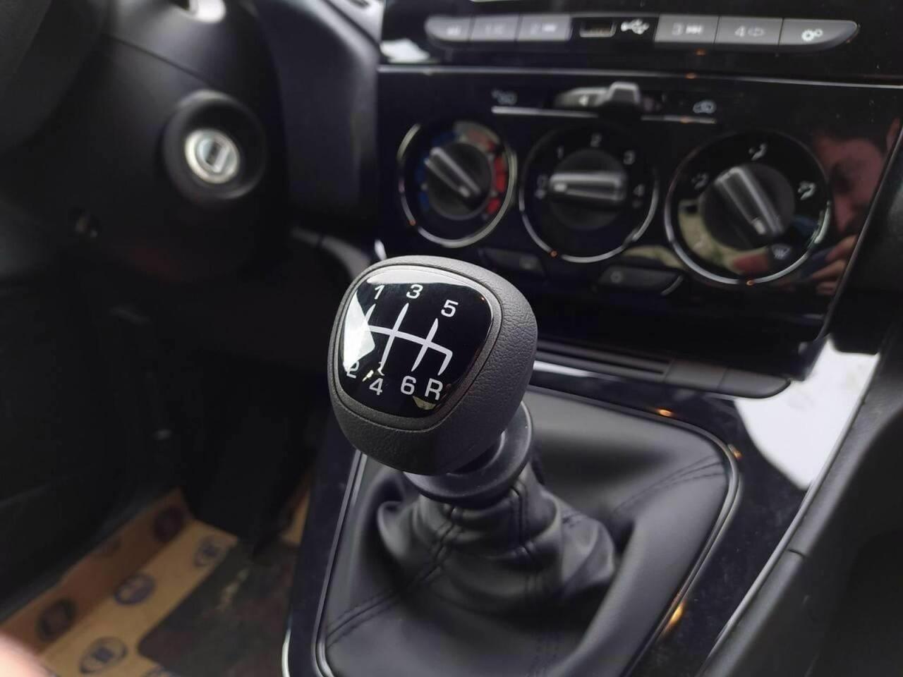 LANCIA Ypsilon III 2021 - Ypsilon 1.0 firefly hybrid Silver s&s 70c