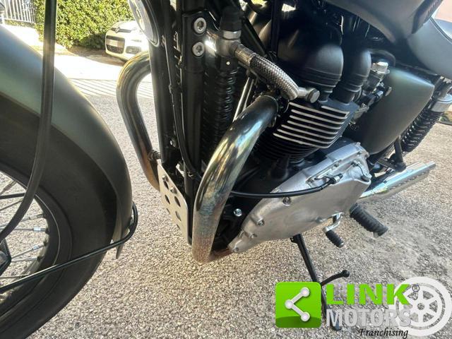 TRIUMPH Bonneville T100 986 MF Steve MC Queen number 698 limited edition