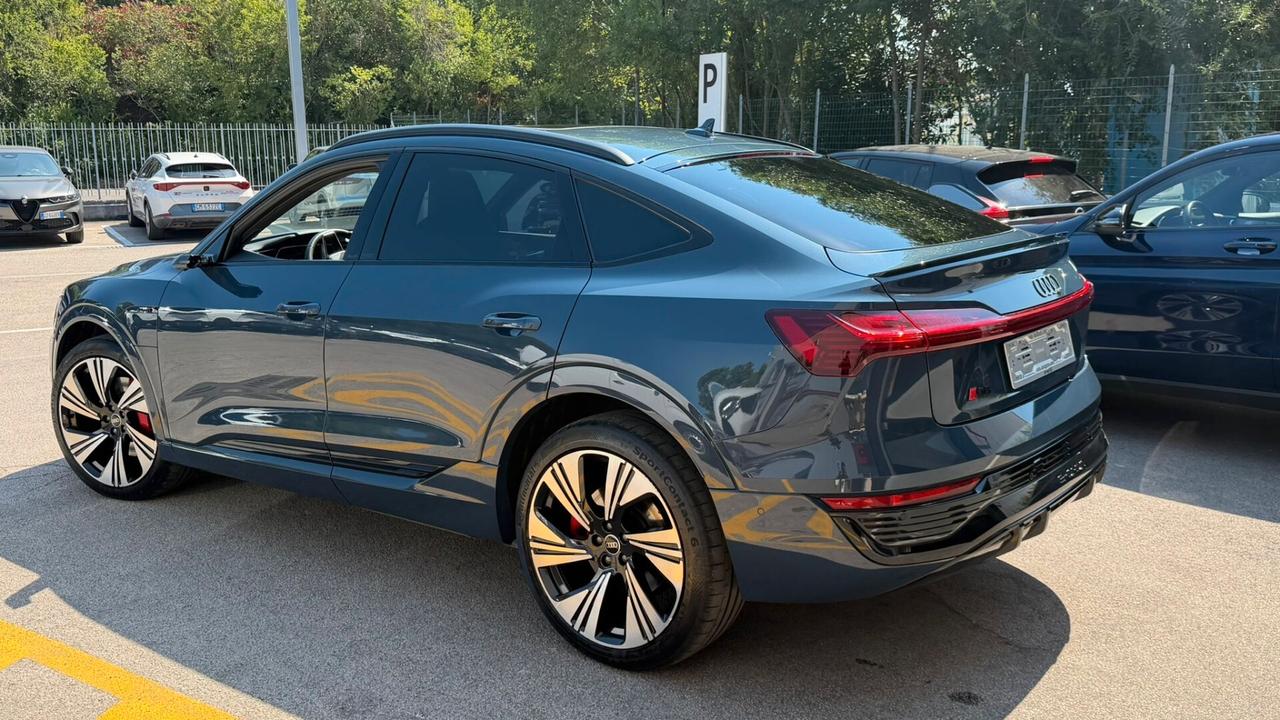 Audi Q8 e-tron SPB 55 quattro S line edition