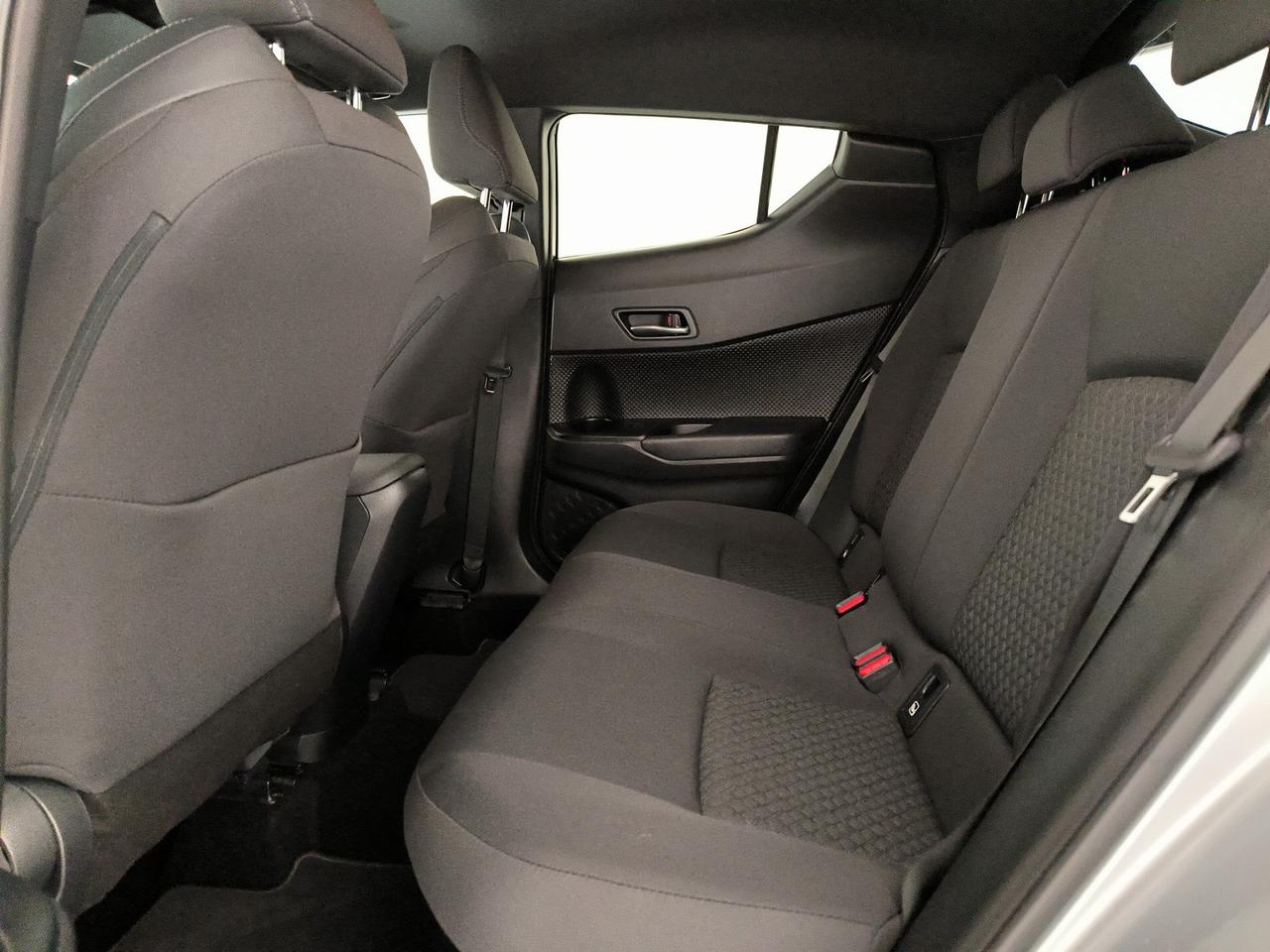 Toyota C-HR 1.8h trend e-cvt