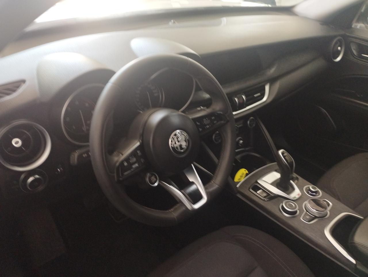 Alfa Romeo Stelvio 2.2 Turbodiesel 160 CV AT8 RWD Business