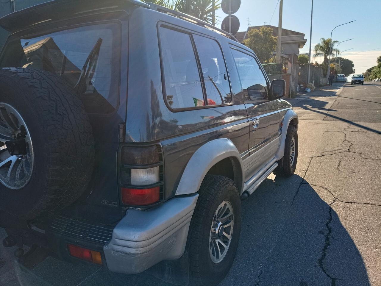 Mitsubishi Pajero V6 GLS 3.0 cc ASI