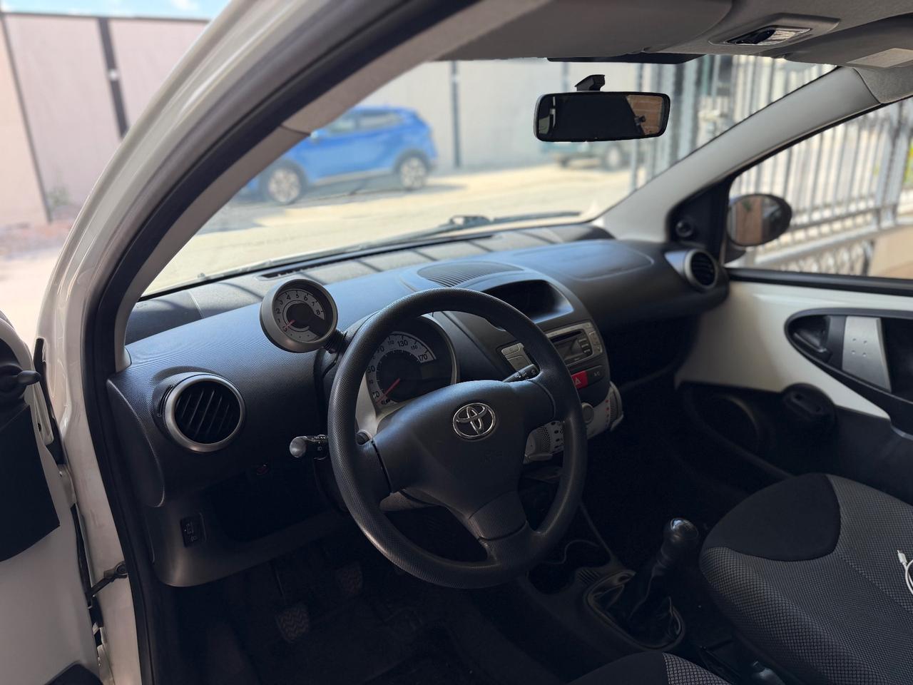 Toyota Aygo 1.0 12V VVT-i 5 porte Lounge Connect
