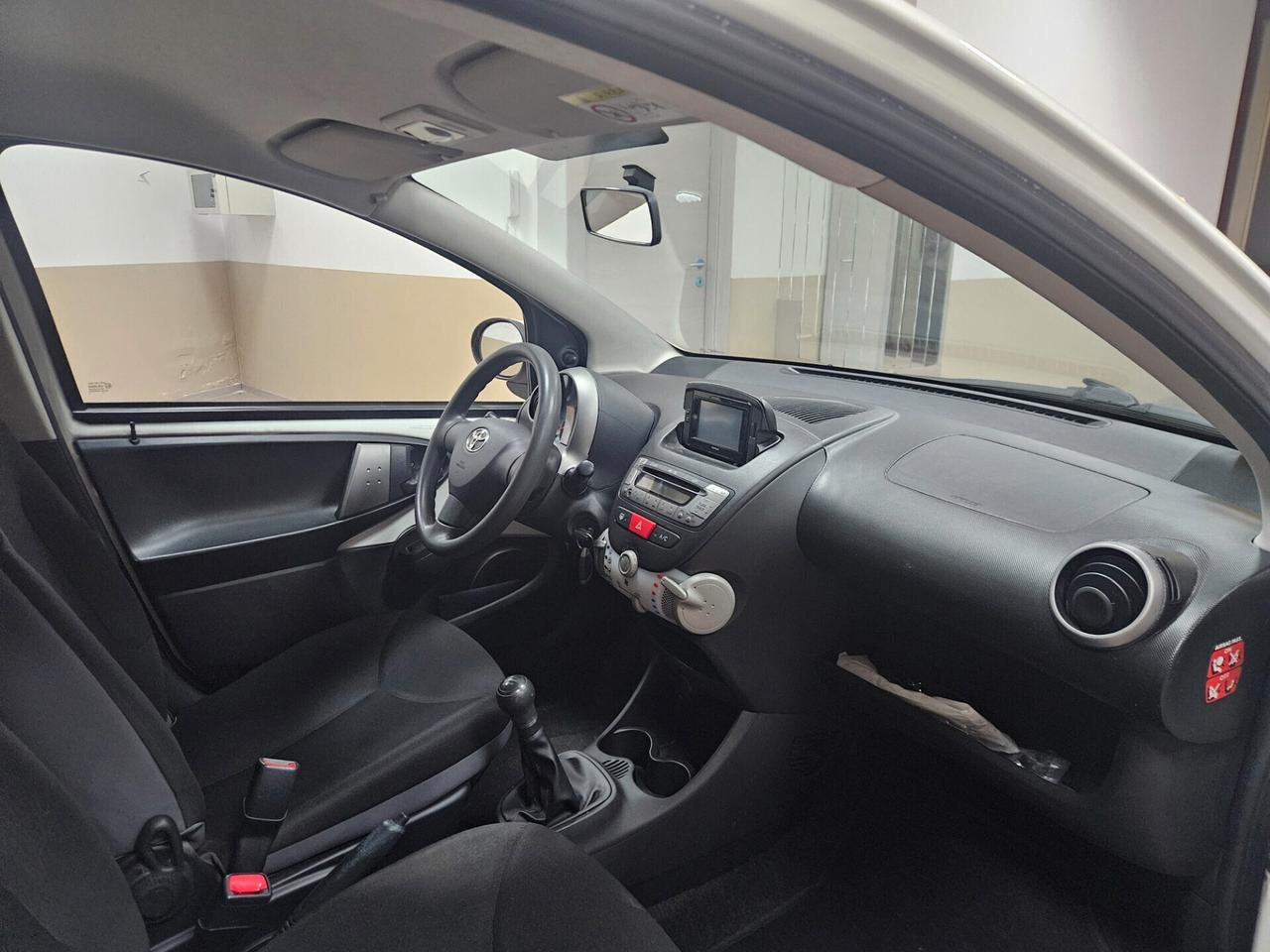 Toyota Aygo 1.0 12V VVT-i 5 porte Cool Soda Connect