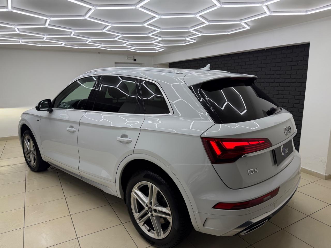 Audi Q5 40 TDI 204 CV quattro S tronic line