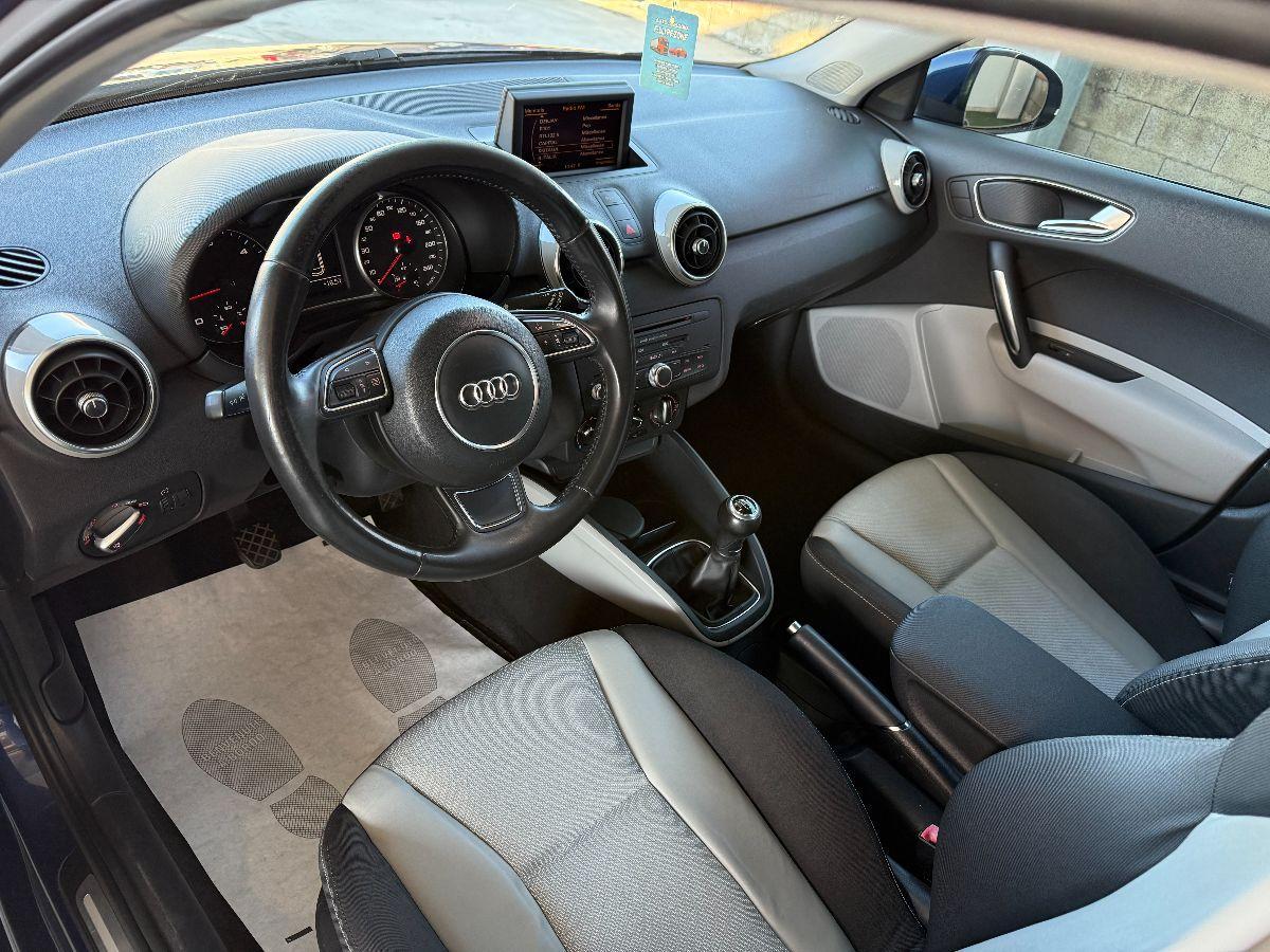 AUDI - A1 Sportback Sportback 1.6 tdi Attraction 90cv