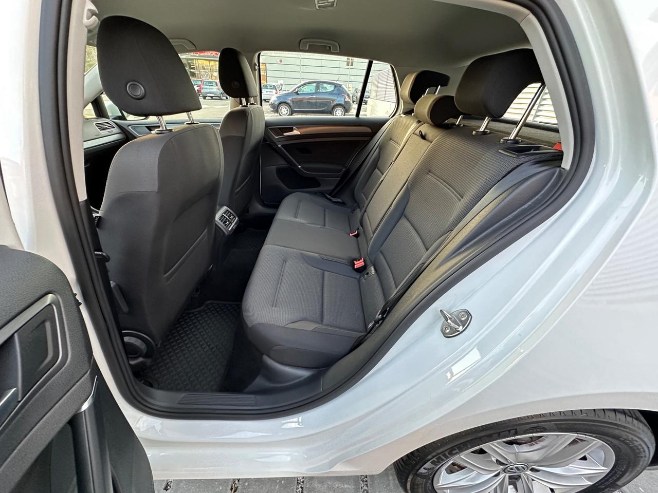 Volkswagen Golf 1.5 TGI DSG 5p. Business BlueMotion Technology METANO