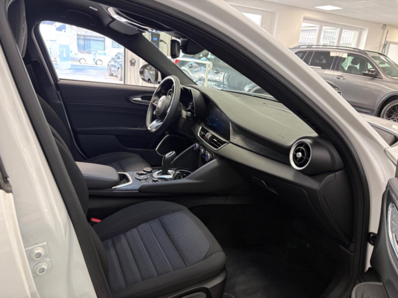 Alfa Romeo Giulia 2.2 t Super Business 160cv auto