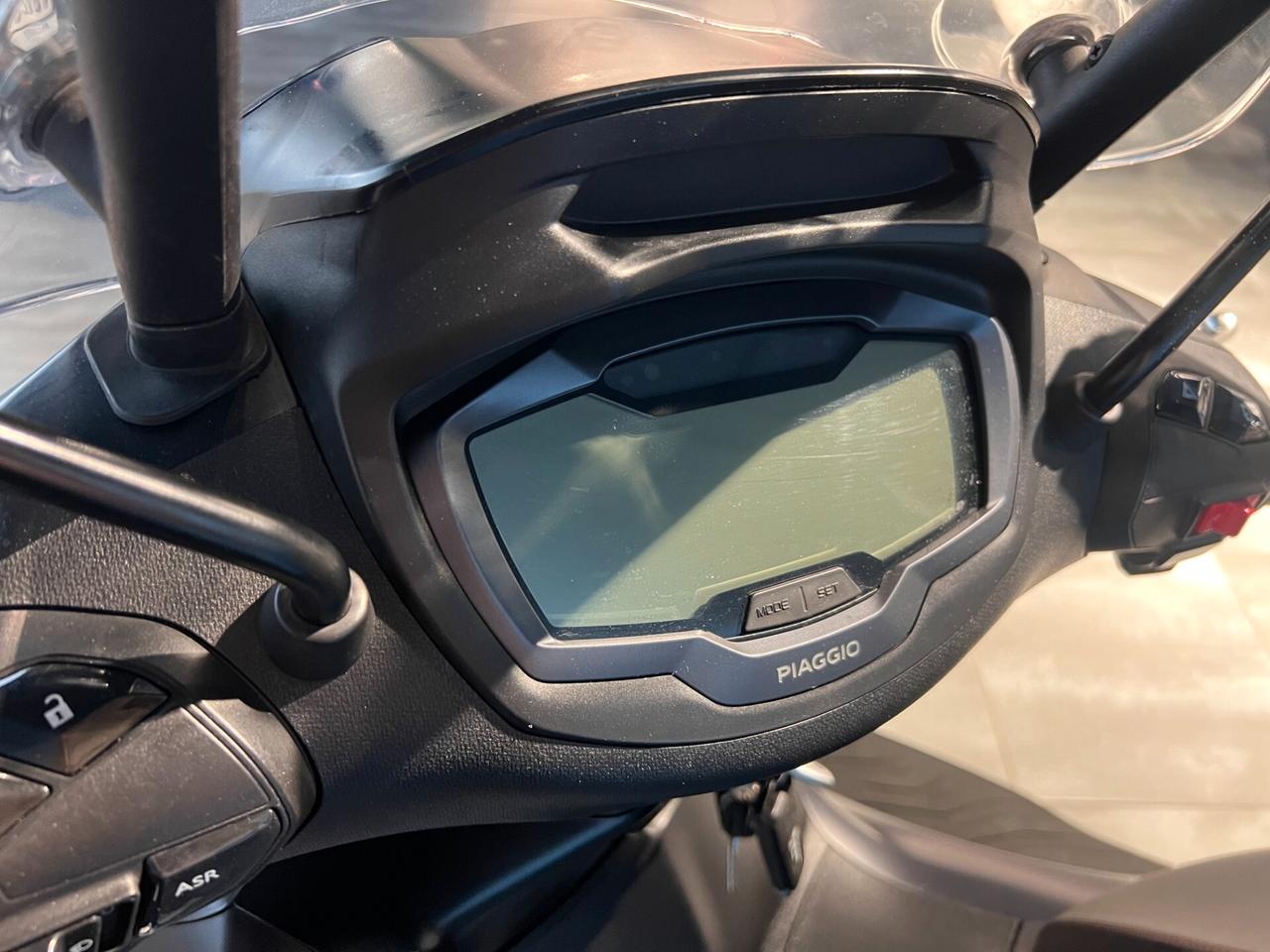 Piaggio Beverly 400 s