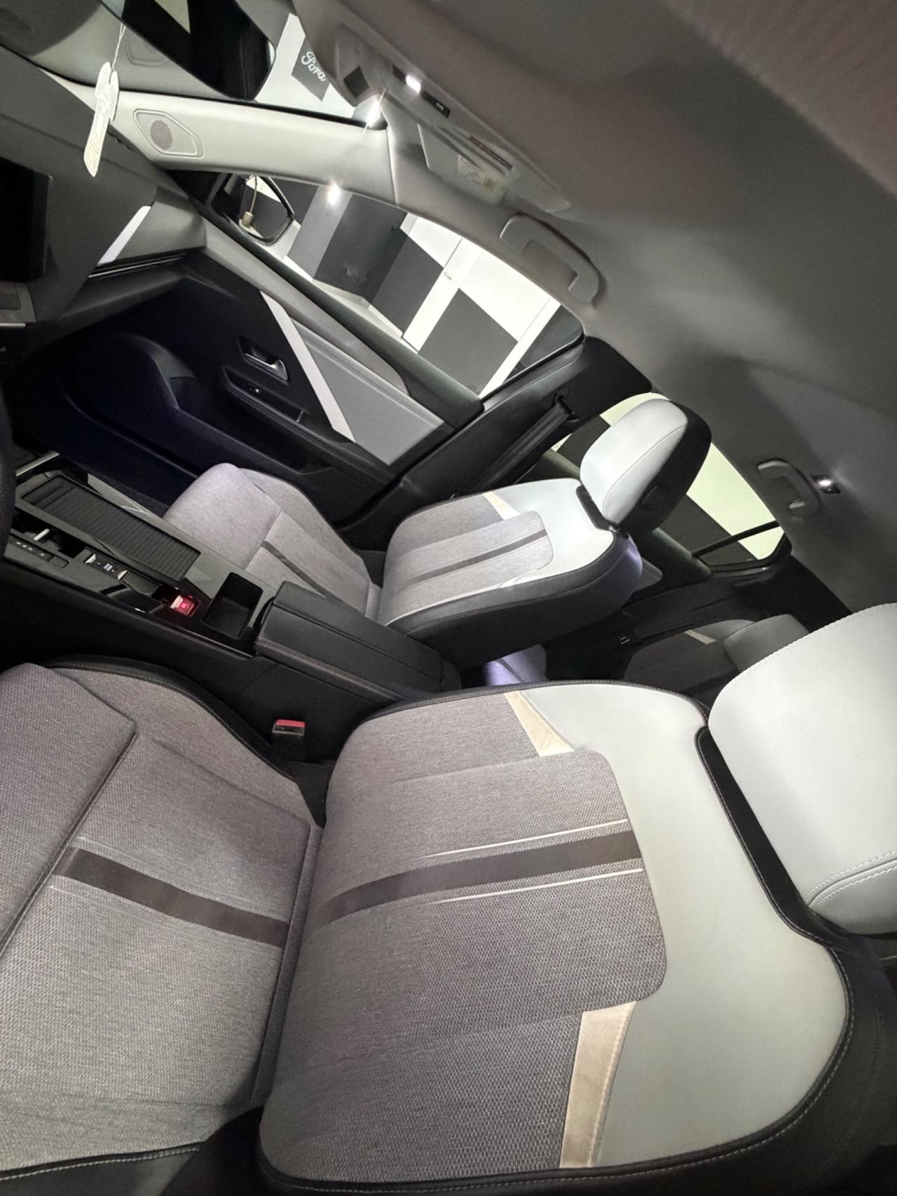 Opel Astra 1.5 Turbo Diesel 130 CV AT8 Business Elegance