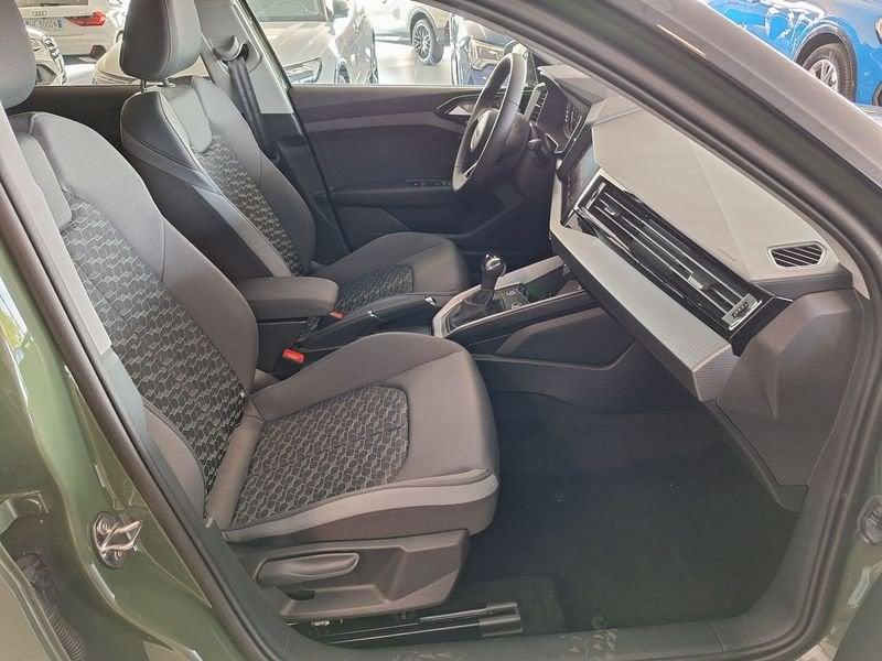 Audi A1 A1 Sportback 30 1.0 tfsi Identity Black 116cv s-tronic