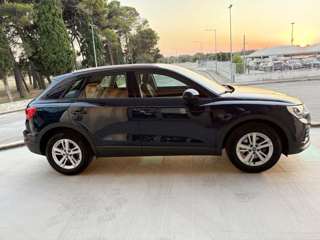 AUDI Q3 35 TDI 150 CV S tronic Business FARI LED