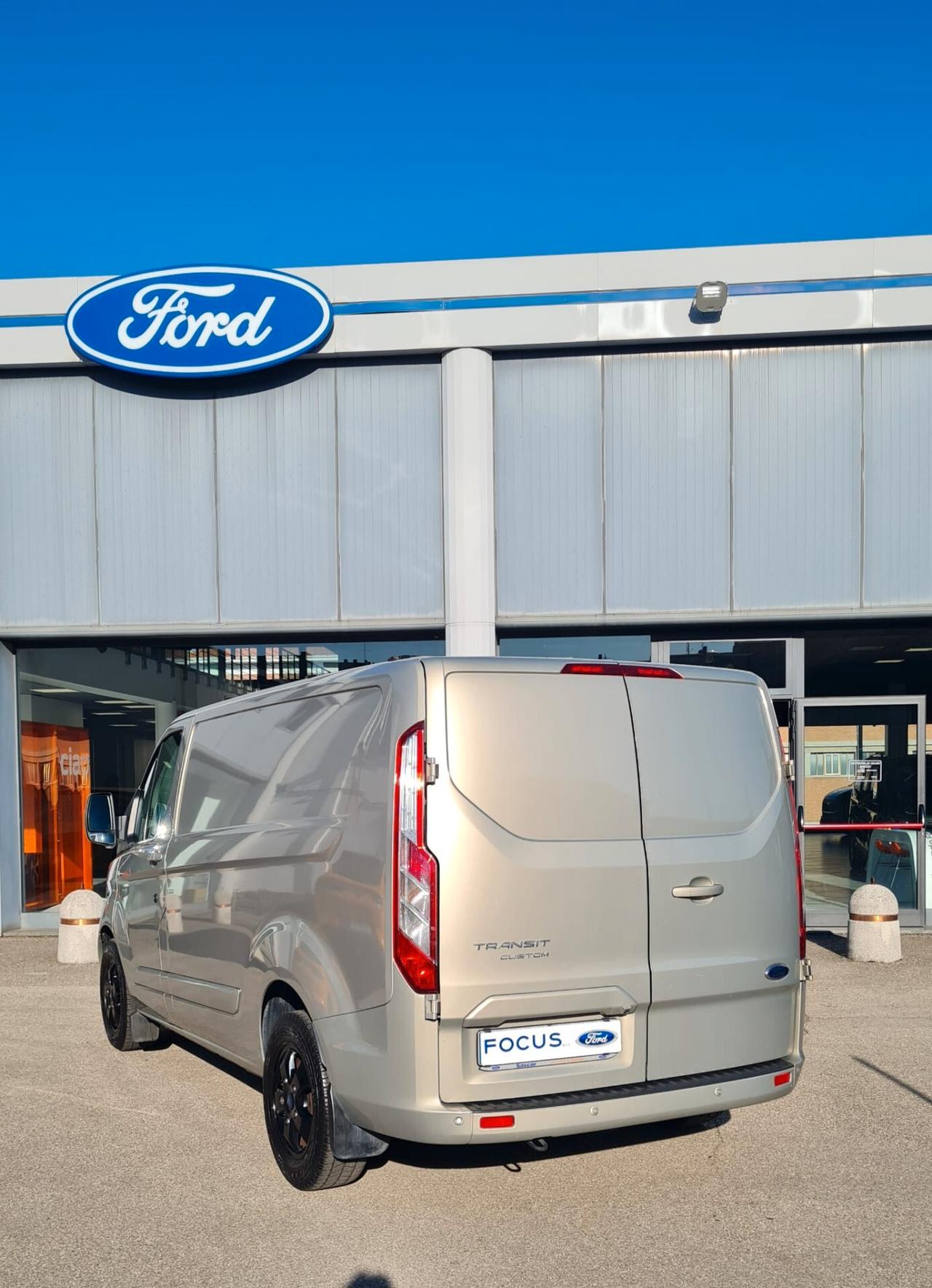 Ford Transit Custom 2.0 Ecoblue 130cv Autom. L1H1