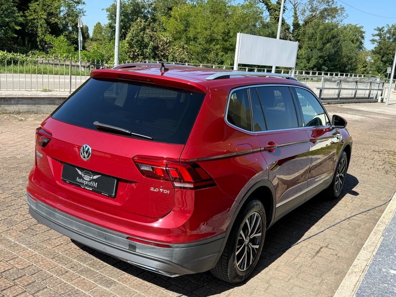 VW Tiguan Allspace 2.0 TDI DSG KEYLESS/CARPLAY/7POSTI