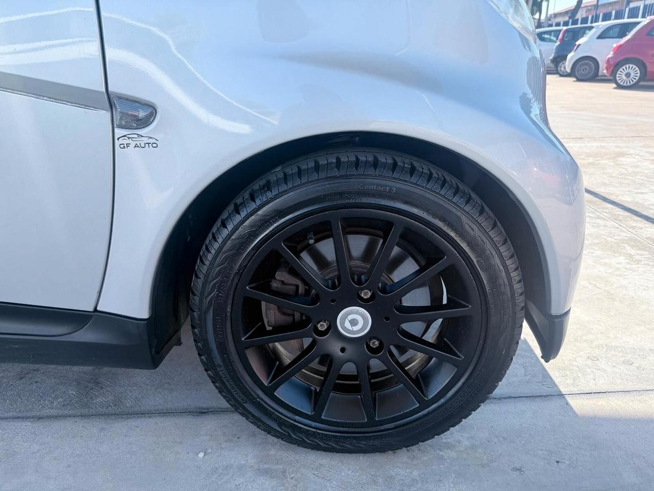 Smart ForTwo 1000 52 kW coupé limited one