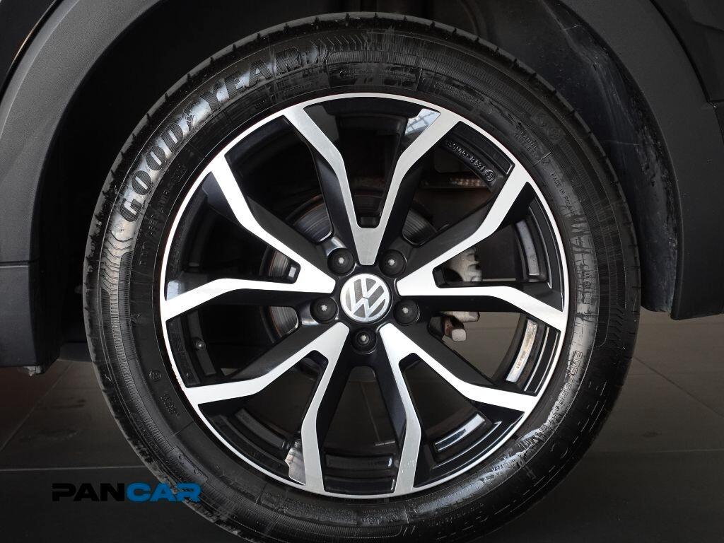 Volkswagen T-Cross 1.5 TSI DSG R-LINE