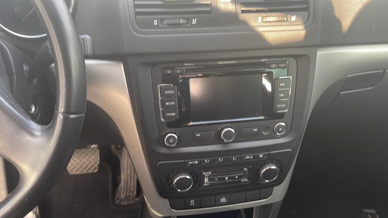 Skoda Yeti 2.0 TDI CR 140CV DSG 4x4 Elegance
