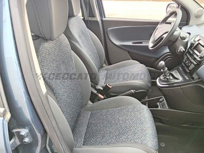 Lancia Ypsilon Ypsilon 1.0 firefly hybrid Oro s&s 70cv