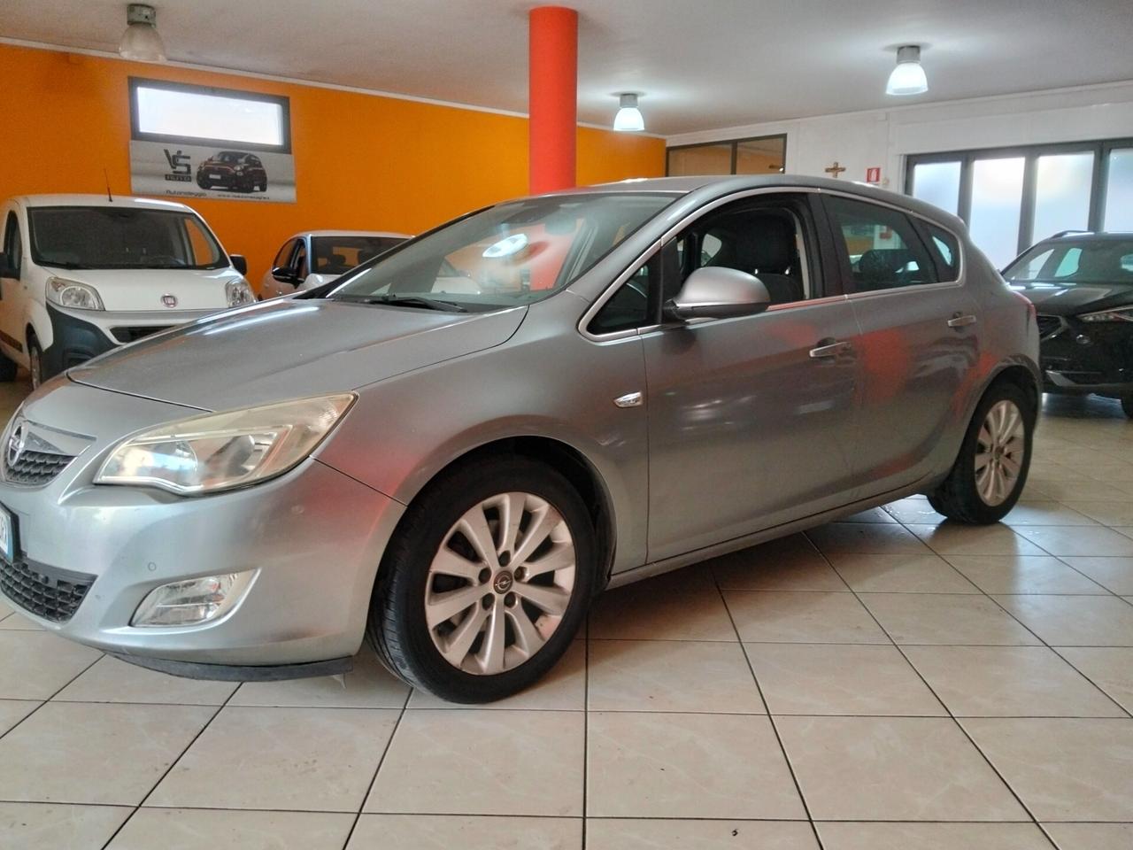 Opel Astra 1.7 CDTI 110CV 5 porte Cosmo