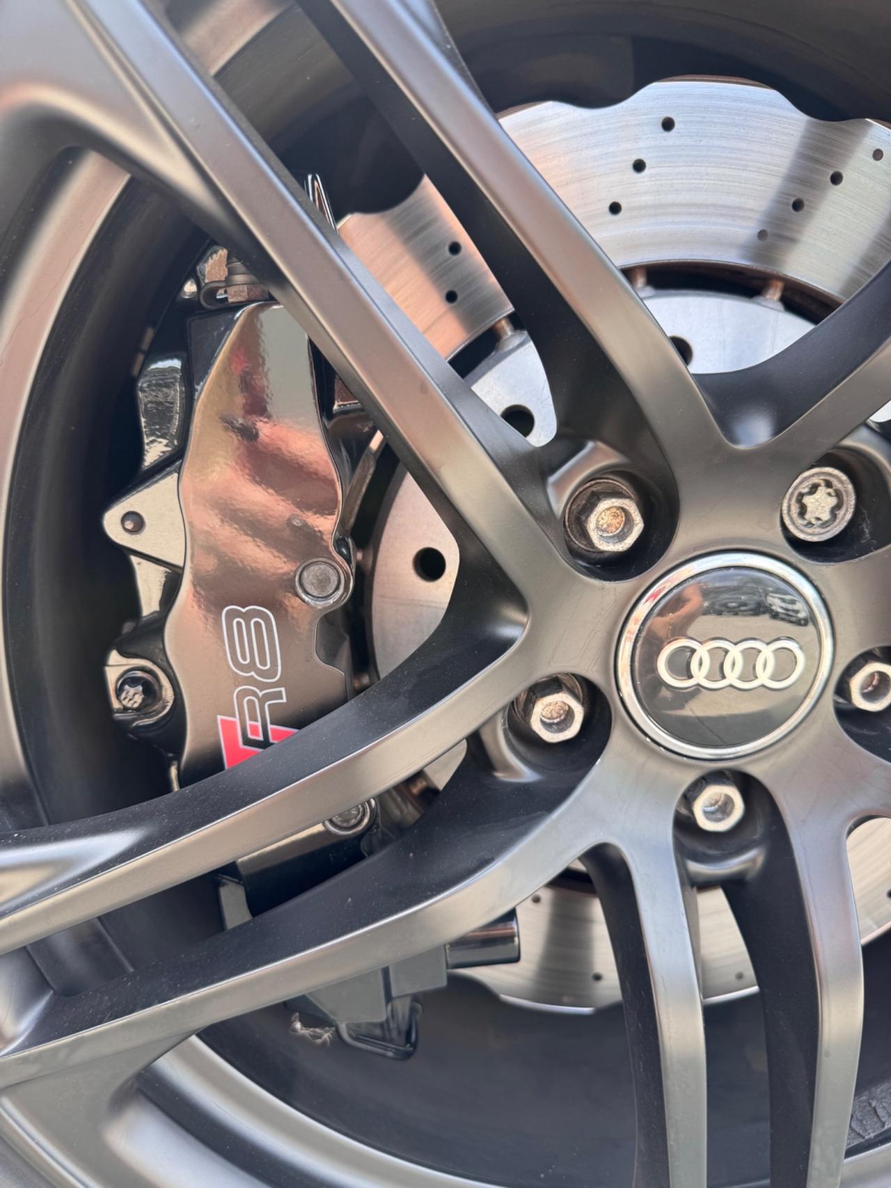 Audi R8 Spyder 4.2 V8 FSI quattro S tronic