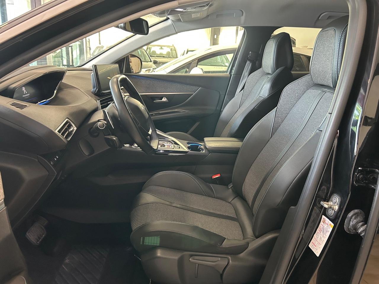 Peugeot 3008 - 2020 1.5 BlueHDi 130 CV 115.000 KM