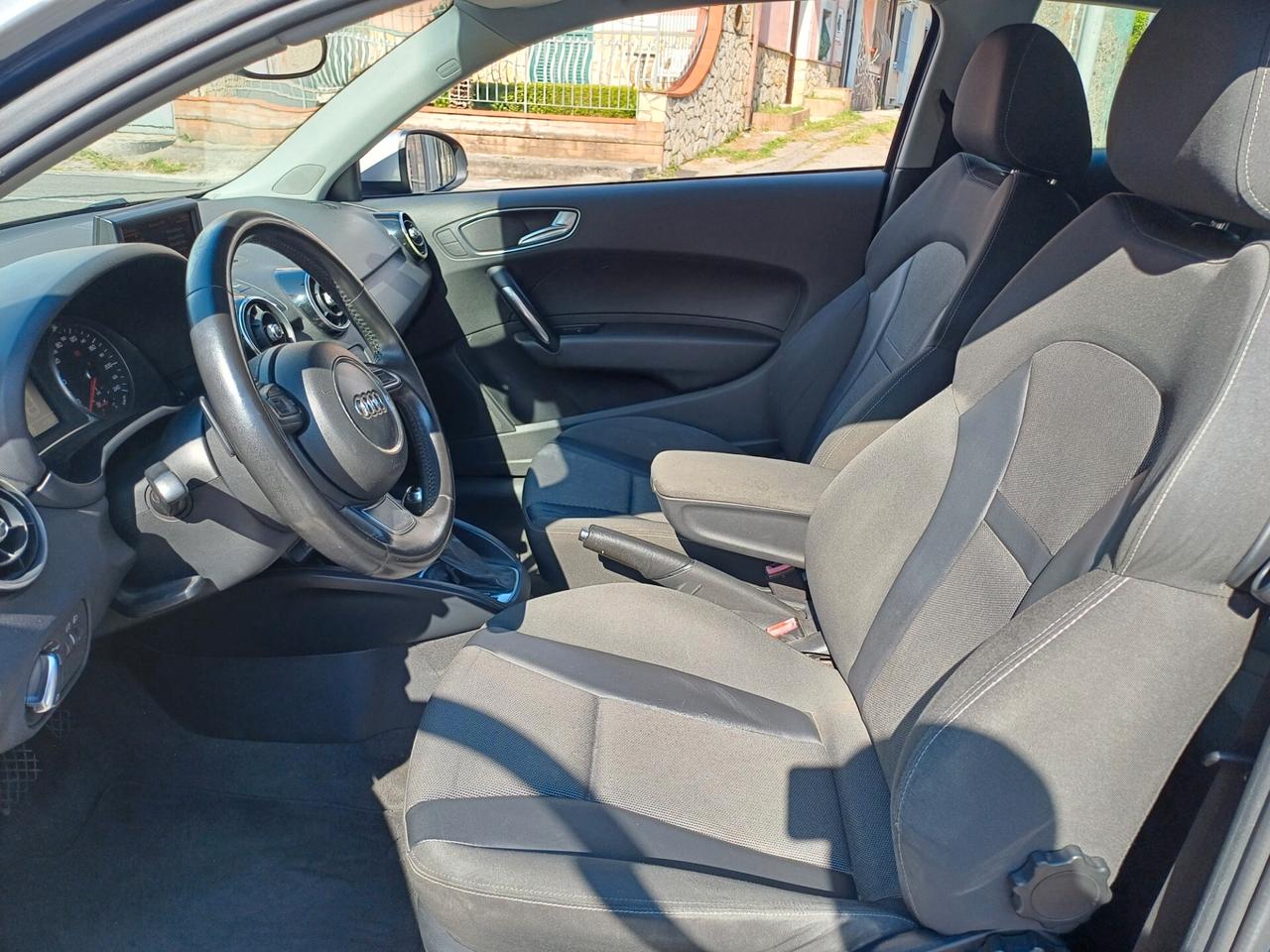 Audi A1 1.4 TFSI S tronic 119g Ambition S Line