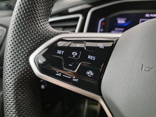 VOLKSWAGEN T-Roc 1.5 TSI ACT DSG R-Line