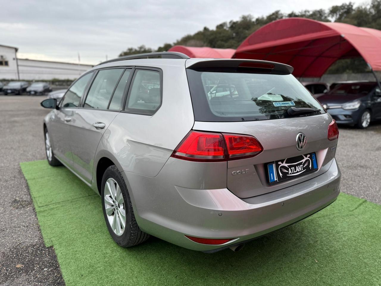 Volkswagen Golf Variant 1.6 TDI 110 CV DSG Executive BlueMotion Tech.