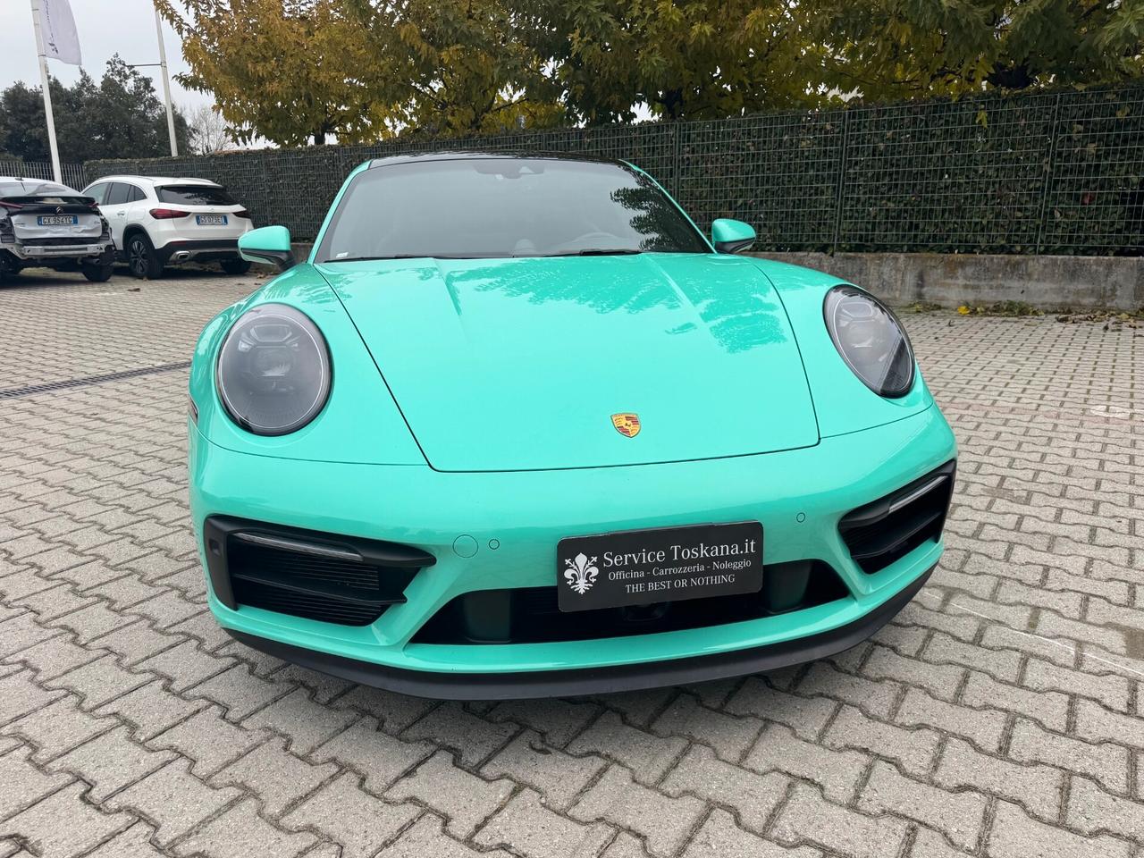 Porsche 911 Carrera 4 GTS