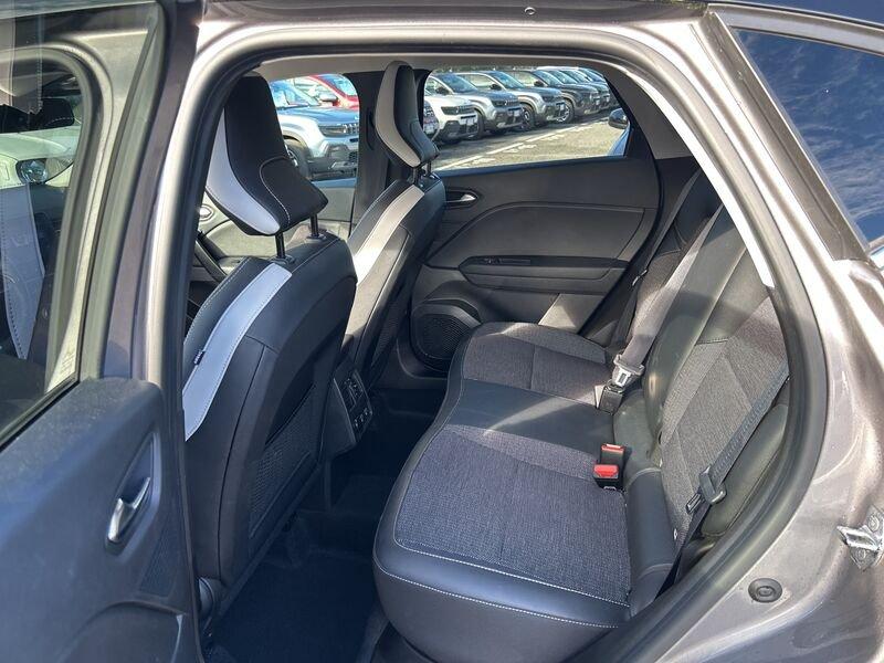 Renault Captur II 2019 1.6 E-Tech phev Intens 160cv auto my21