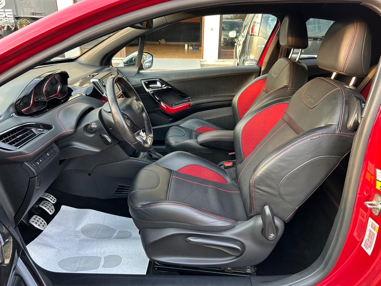 Peugeot 208 GTi - 2015 1.6 THP 200 CV 77.000 KM