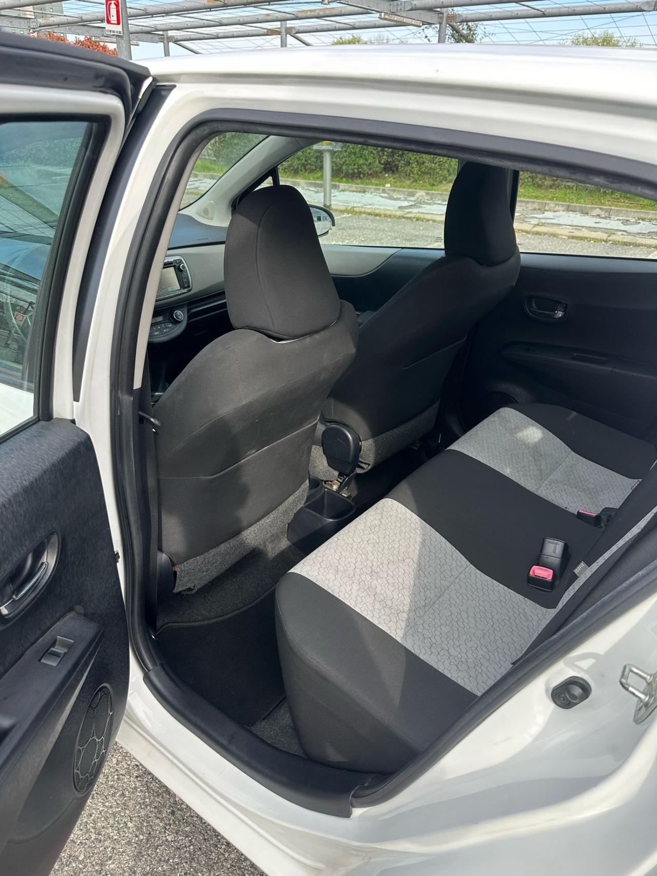 Toyota Yaris 1.0 5 porte Lounge