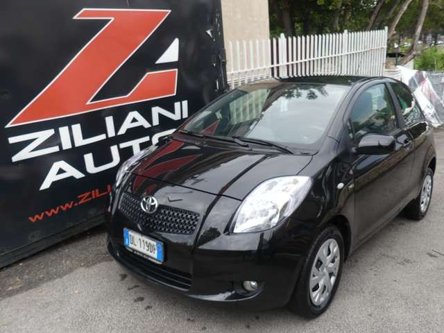 Toyota Yaris 1.4 D-4D 3 porte Navi..QUALSIASI PROVA!!!