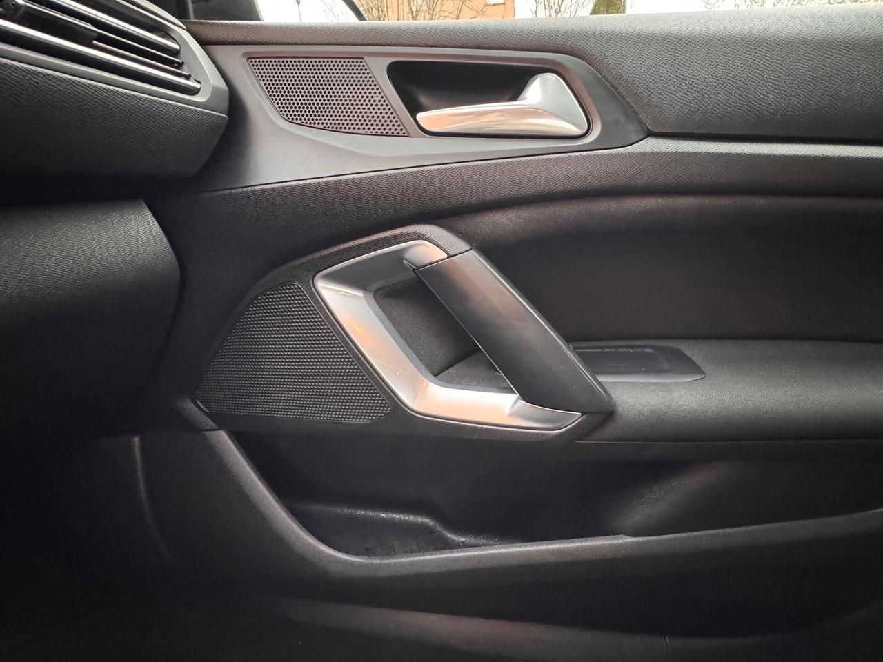 Peugeot 308 BlueHDi 130 S&S SW Allure