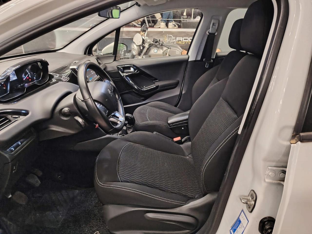 Peugeot 208 PureTech 82 5p. GPL