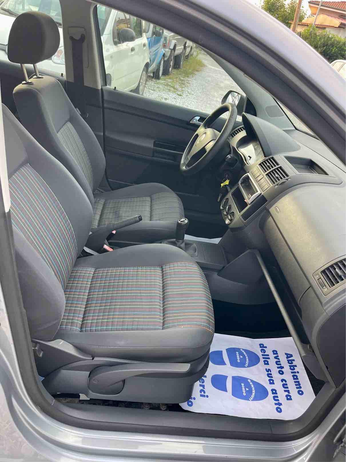 VOLKSWAGEN POLO - COMFORTLINE