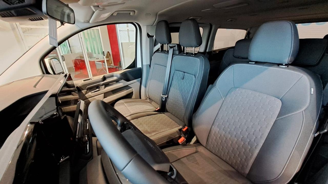 Ford Tourneo Custom 320 L2H1 2.0 EcoBlue 136Cv