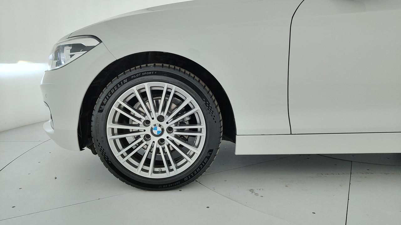 BMW Serie 1 F/20-21 2015 - 116d Urban 5p auto