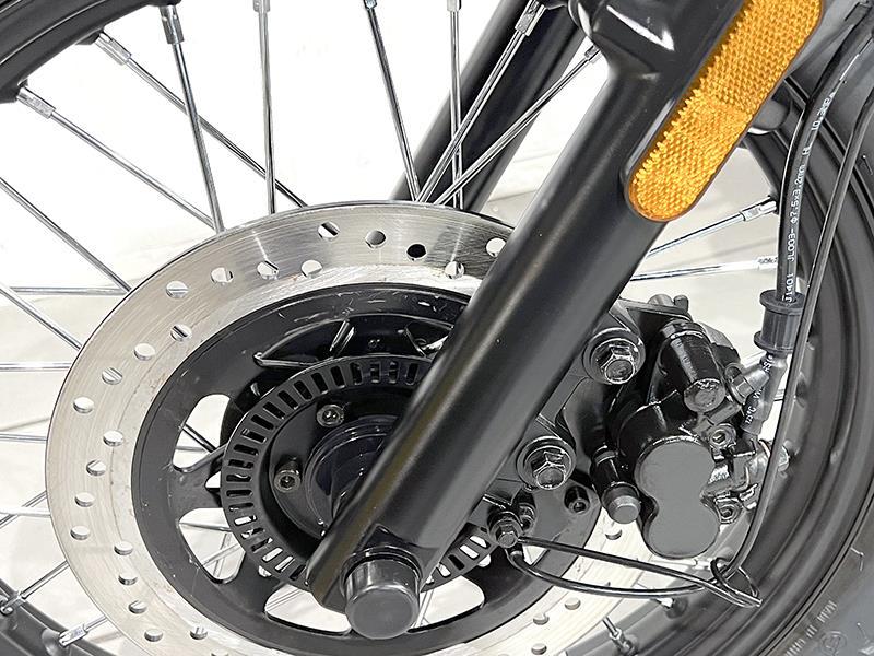Brixton Cromwell 125 ABS