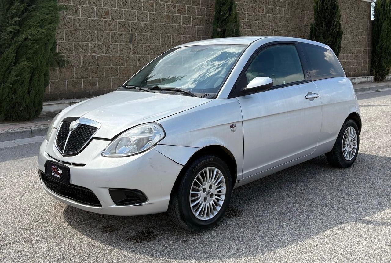 Lancia Ypsilon 1.3 MJT (Diesel) 12 Mesi di garanzia