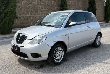 Lancia Ypsilon 1.3 MJT (Diesel) 12 Mesi di garanzia