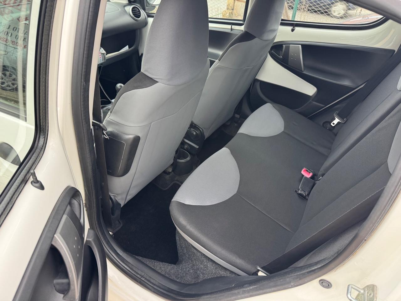 Peugeot 107 1.0 68CV 5p. Active NEOPATENTATI