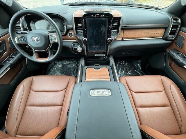 DODGE RAM 1500 CREW 5.7L V8 NEW CLUSTER LONGHORN