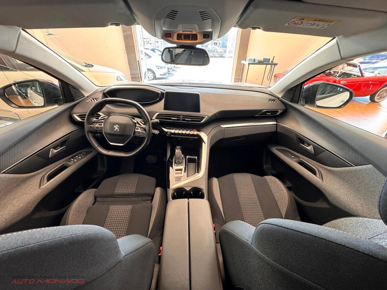 Peugeot 3008 BlueHDi S&S EAT8 Business 2020 130cv