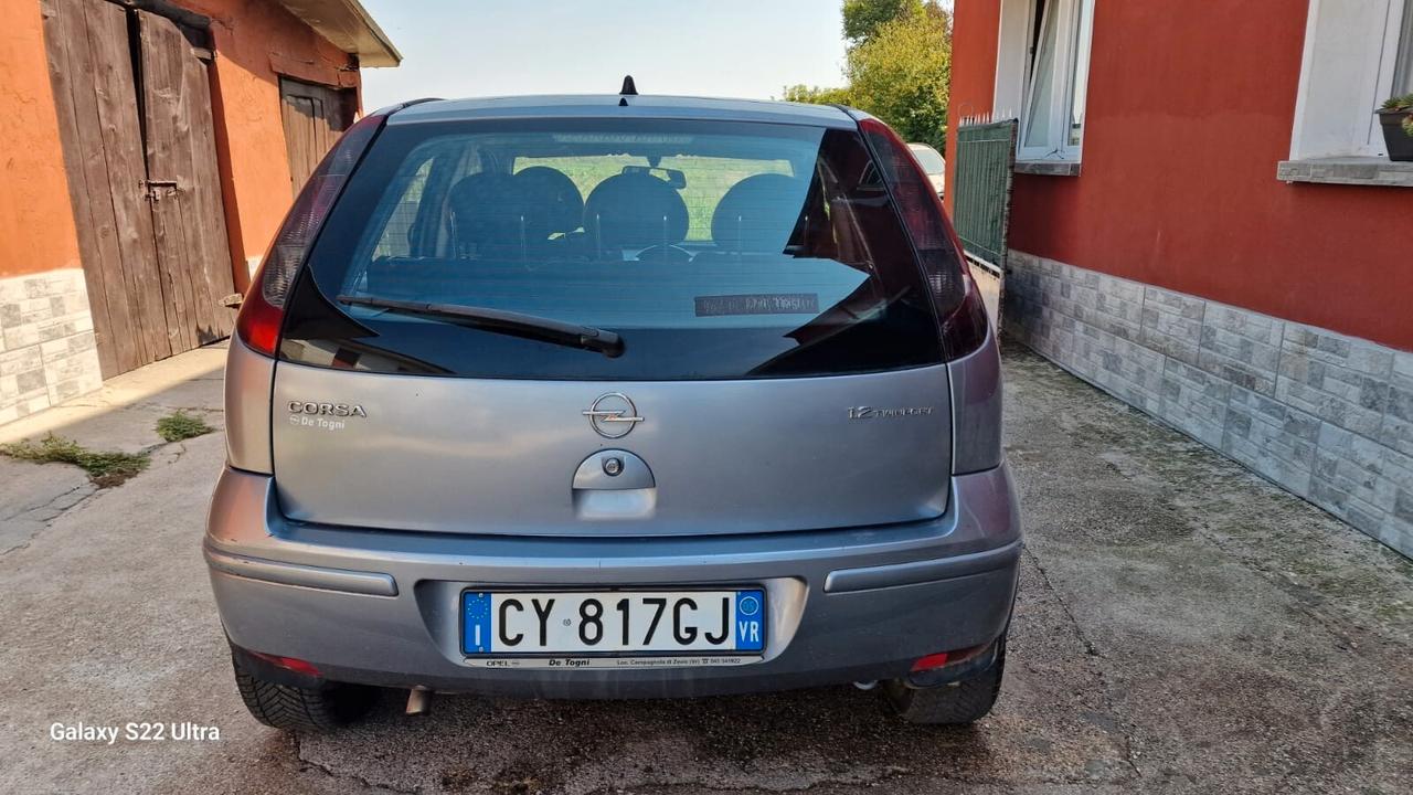 Opel Corsa 1.2i 16V cat 5 porte Cosmo