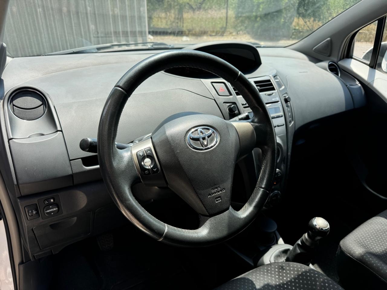Toyota Yaris 1.0 5p Sol OK NEOPATENTATO!